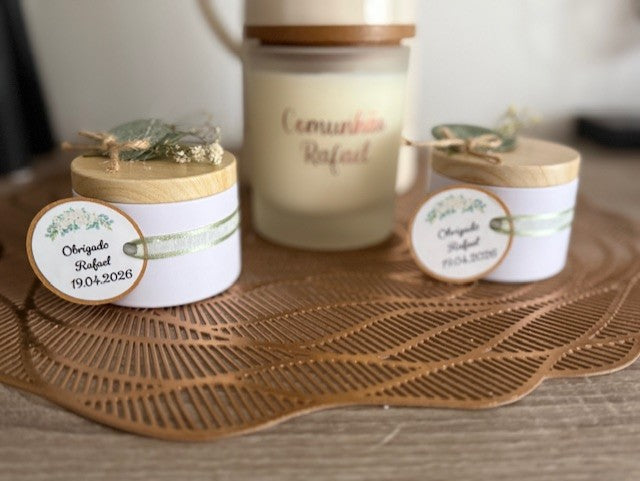 Des bougies spéciales pour des événements uniques comme des  Communions, mariages, anniversaires,..